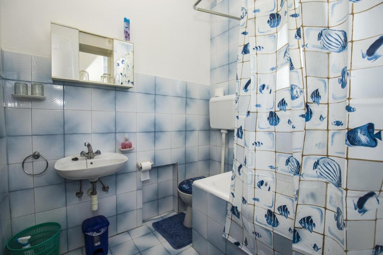 Apartment Vili Pinezici  Exterior photo